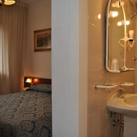 酒店 Archimede 雷杰洛