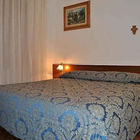 Szálloda Archimede 3*